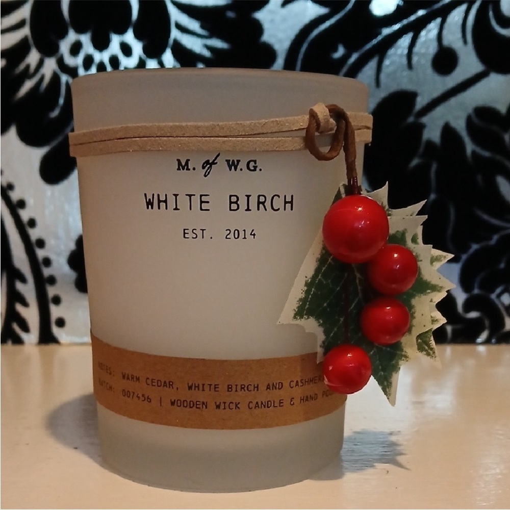 Festive Christmas Holiday White Birch Candle - White